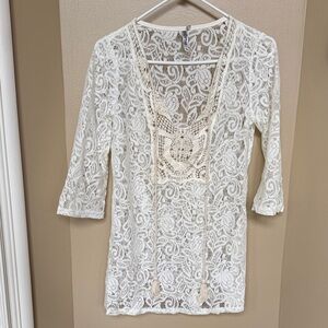 White Lace 3/4 sleeve Top small like new